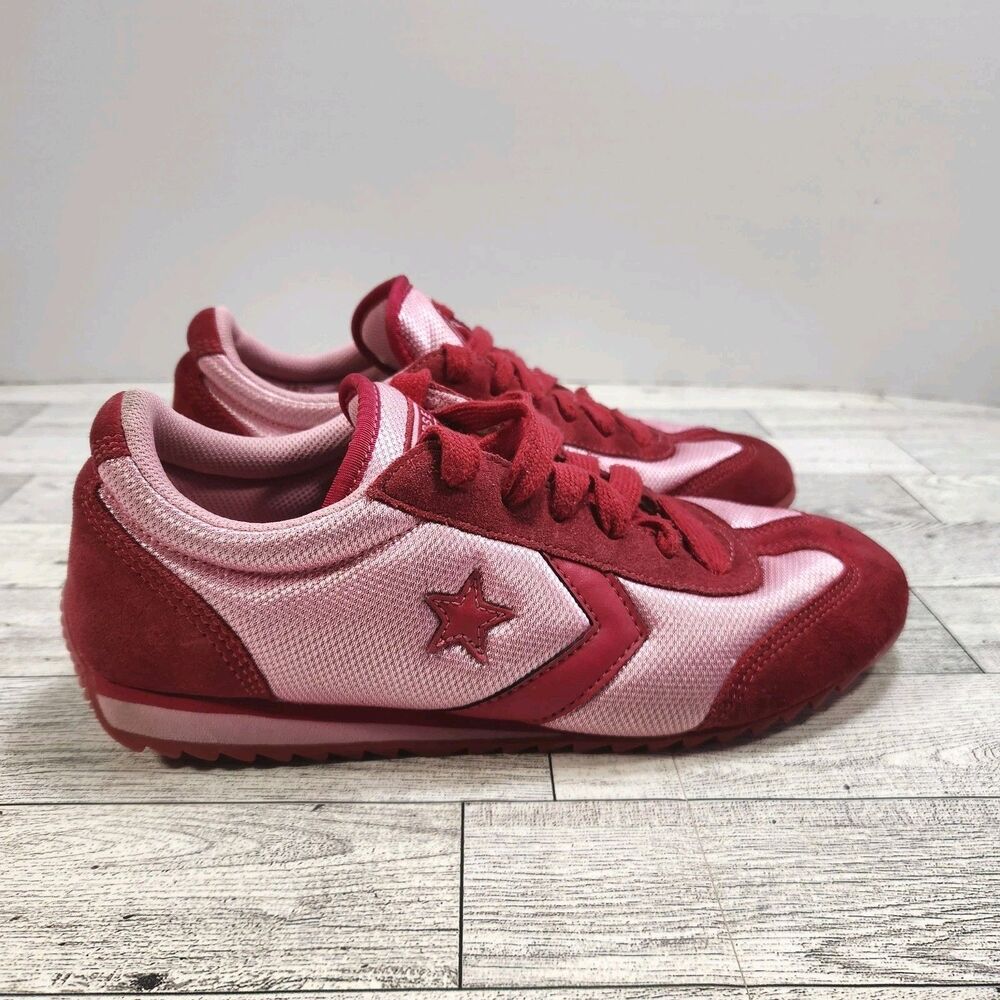Converse Mesh Trainer Sneaker Shoe Women's 7.5 Low Top Raspberry Pink Star